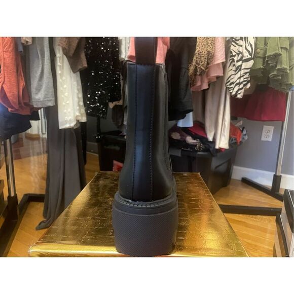 Tulipano Suzzane Ankle Boots 6.5.  37 - Picture 5 of 6